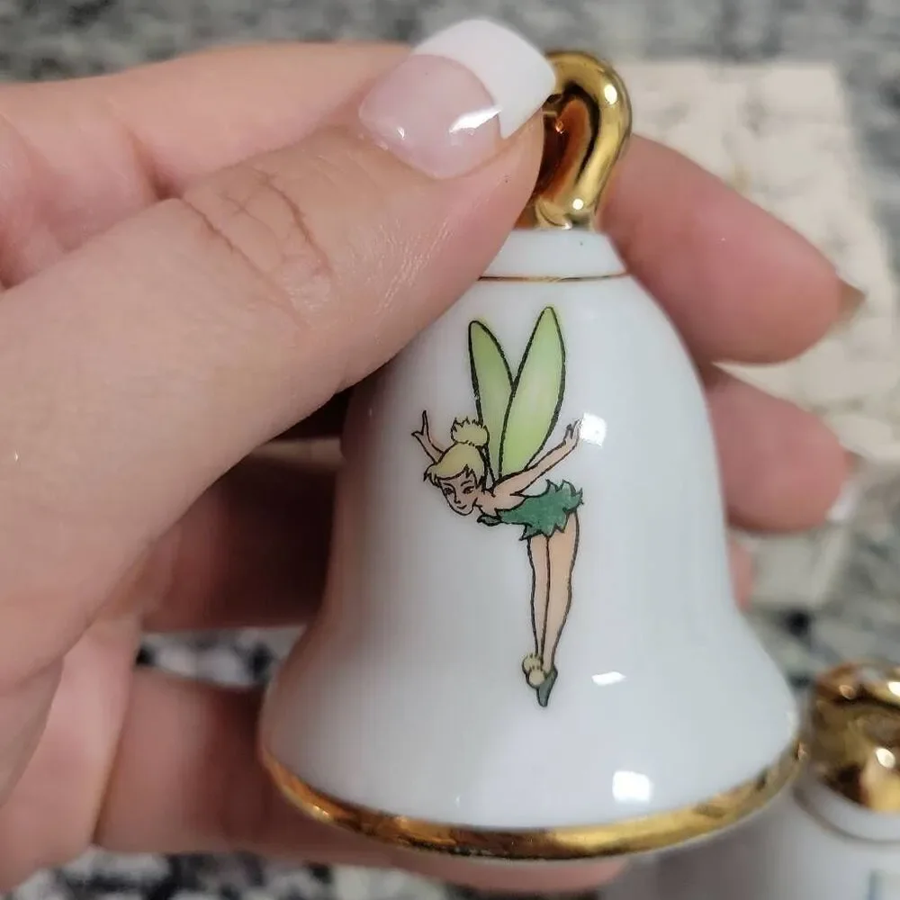 Vintage 1960s Disneyland salt and‎ pepper shakers